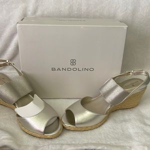 Bandolino Women Wedge Shoe open toes size 10 color LGO / LGO SY new
